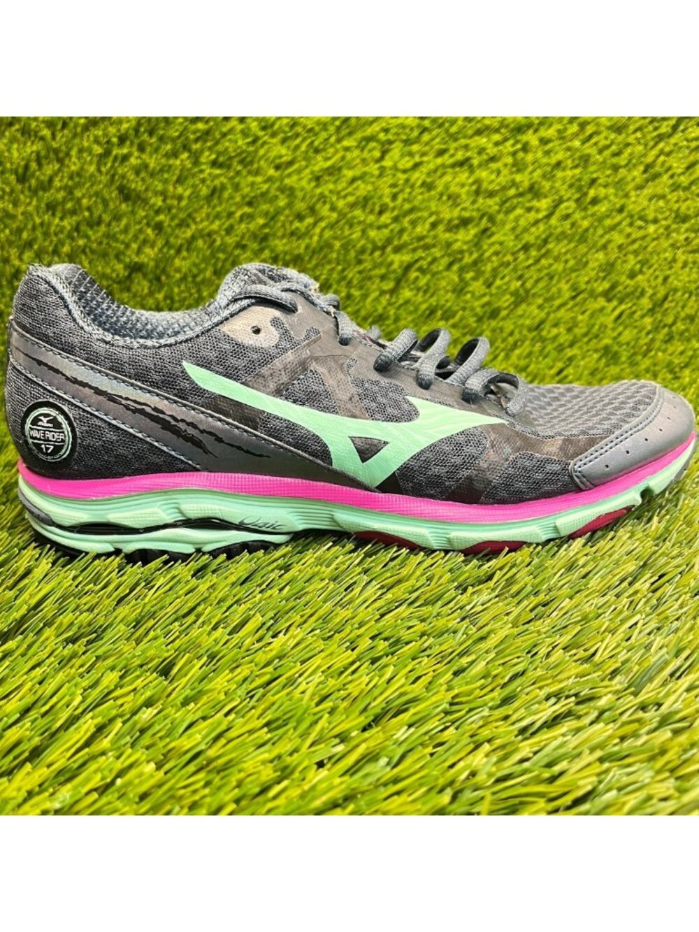 Mizuno Wave Rider 17 Womens Size 8 Gray Green Athletic Running Shoes Sneakers